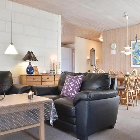 Three Bedroom Holiday In Дом отдыха Ринкёбинг