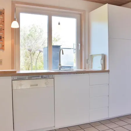 Three Bedroom Holiday In Дом отдыха Ринкёбинг